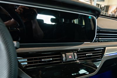 Hongqi HS5 2.0T AWD