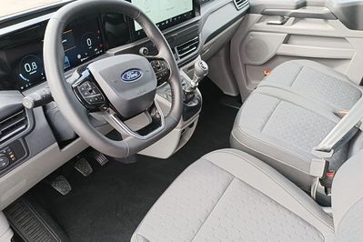 Ford Transit Custom Kombi M1 L2H1 Limited 320