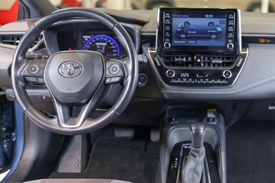 Toyota Corolla 2.0 Hybrid Trek