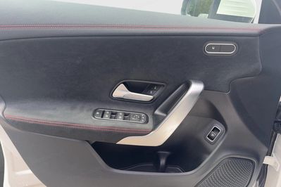 Mercedes CLA Shooting Brake 180 AMG Line