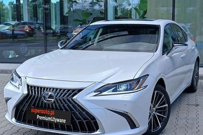 Lexus ES 300h Business Edition