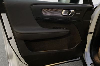 Volvo XC40 B3 Plus Dark aut