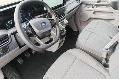 Ford Transit Custom Kombi 320 L2H1 Limited M1