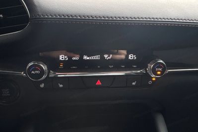 Mazda 3 2.0 Centre-Line