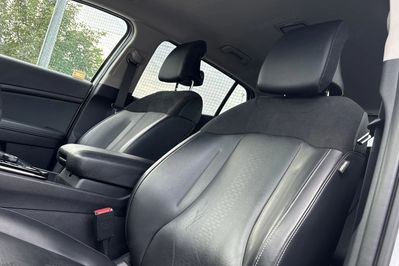 Kia Sportage 1.6 t-Gdi Hev Business Line 2WD