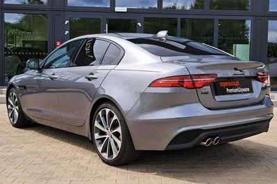 Jaguar XE D200 AWD SE