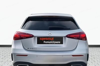 Mercedes Klasa A 250 e PHEV AMG Line 8G-DCT