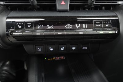 Toyota C-HR 2.0 PHEV Dynamic Force Tokyo Edition