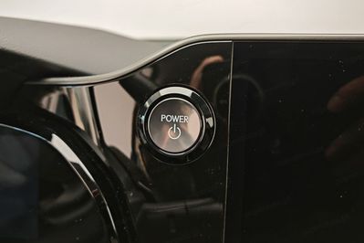 Lexus NX 350h Omotenashi 2.5 Hybrid AWD