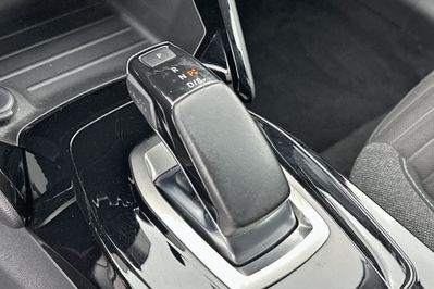 Peugeot 208 Style 1.5 Electric 50 kWhAT