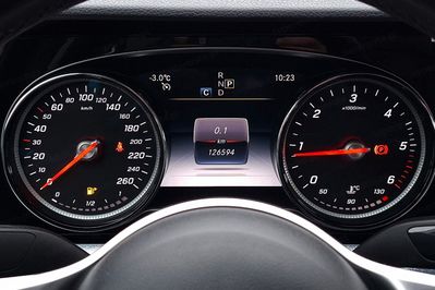 Mercedes Klasa E 220 d 4MATIC