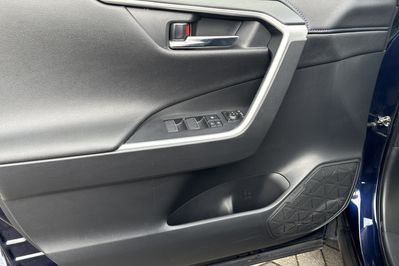 Toyota RAV4 Selection 2.5 Hybrid