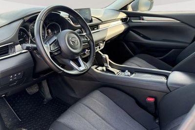 Mazda 6 2.0 Center-Line