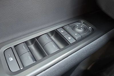 Lexus UX 300h Omotenashi 2.0 Hybrid