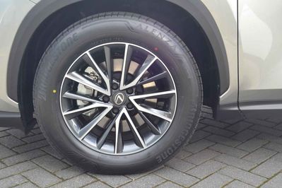 Lexus NX 350h Elegance 2.5 Hybrid