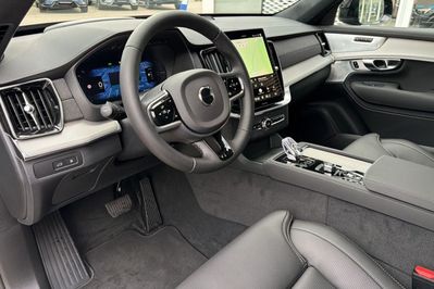 Volvo XC90 T8 AWD Plug-In Hybrid Ultra Black Edition 7os