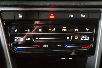 Volkswagen T-Roc Life Plus 1.5 TSI DSG