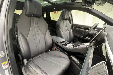 BYD Seal U DM-i  Design AWD