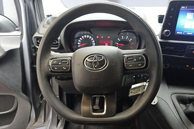 Toyota Proace City Long Active