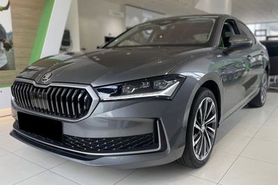Skoda Superb L&K 2.0 TSI DSG