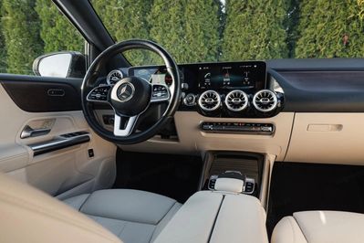 Mercedes B Klasa 180 d Progressive 8G-DCT