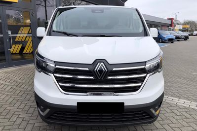 Renault Trafic L2H1 Extra AT9