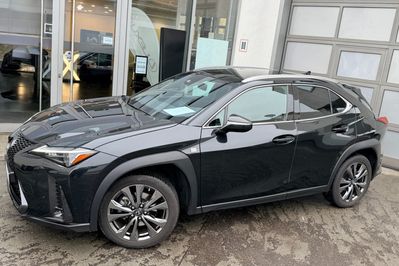 Lexus UX 300h F Sport Design Hybrid Dynamic Force