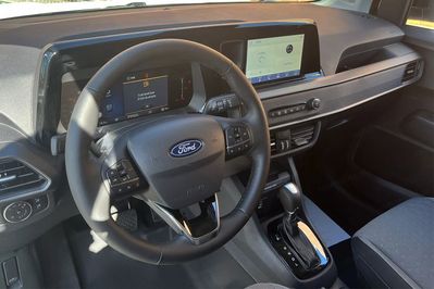 Ford Transit Courier Limited A7