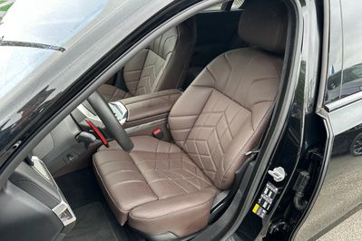 BMW Seria 7 M760e PHEV xDrive sport-aut