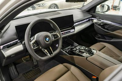 BMW Seria 5 520i M Sport