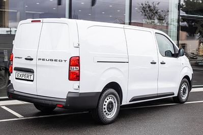 Peugeot Expert XL L2H1 EAT8