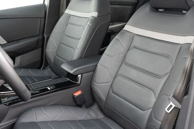 Citroen C4 X EV136 50kWh Shine