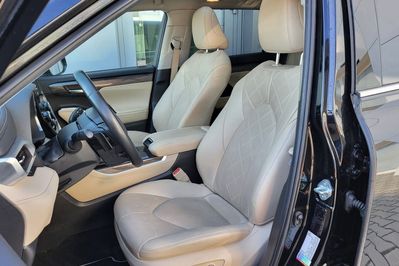 Toyota Highlander 2.5 Hybrid Executive AWD