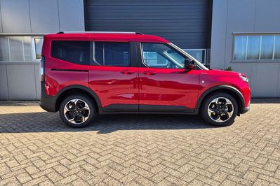 Ford Tourneo Courier Active A7
