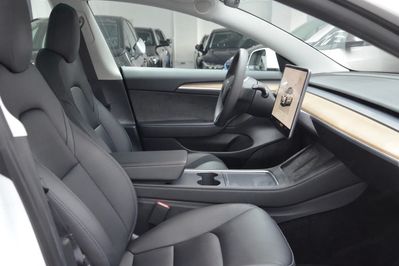 Tesla Model 3 3 Long Range AWD