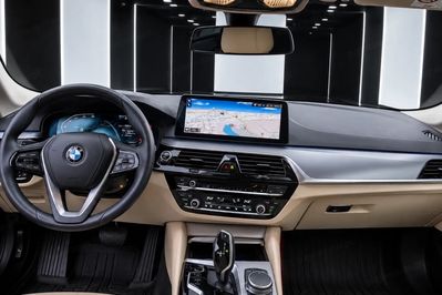 BMW Seria 5 Touring 520d mHEV Luxury Line aut