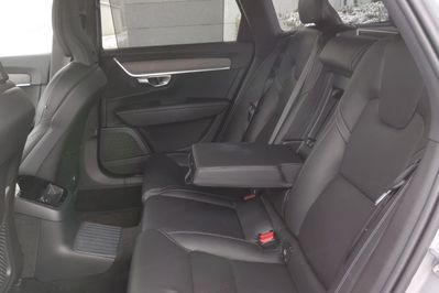 Volvo V90 T6 AWD Plug-In Hybrid Plus Bright aut