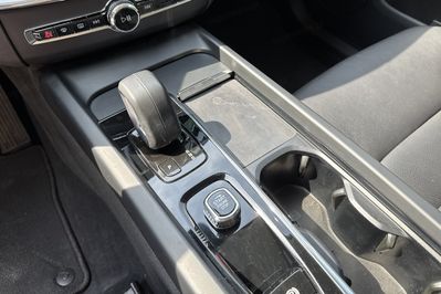 Volvo XC60 B4 D AWD Momentum Pro