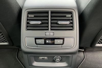 Audi A4 40 TDI mHEV Quattro S Line S tronic
