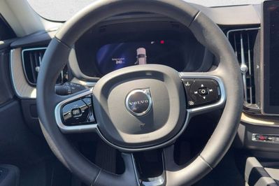 Volvo XC60 B5 B AWD Plus Bright