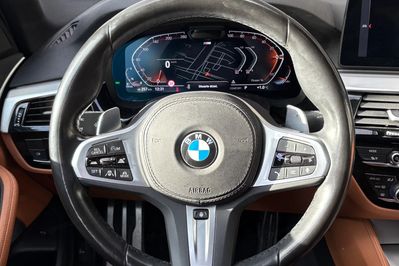 BMW Seria 5 530d xDrive M Sport