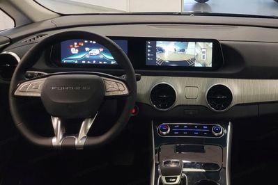 Forthing U-Tour 1.5 DVVT GDI HEV E-CVT