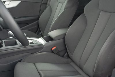 Audi A4 35 TFSI mHEV S tronic
