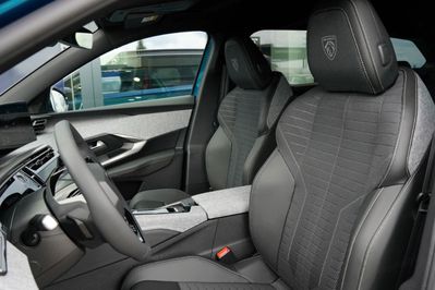 Peugeot 3008 GT e-DCS6 1.2 mHEV