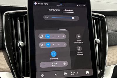 Volvo XC90 T8 AWD Plug-In Hybrid Ultra Bright 7os