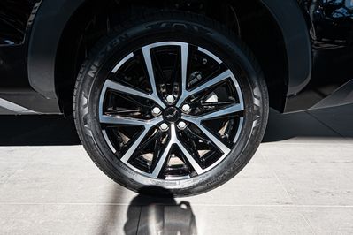 JAC JS8 PRO Pro 1.5 T-GDI 7 DCT 7os.