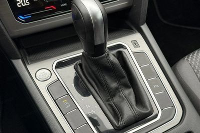 Volkswagen Passat 2.0 TDI EVO Business DSG