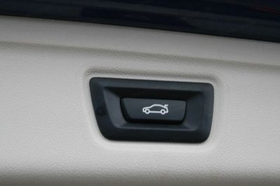 BMW Seria 3 318i aut
