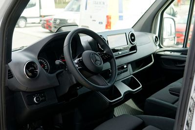 Mercedes Sprinter 317 CDI PRO Długi 9G-Tronic