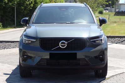 Volvo XC40 B4 Plus Dark
